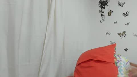 Snapshot of jenniferloveyou chatting on February 7, 9:15 pm jenniferloveyou online show from February 7, 9:15 pm