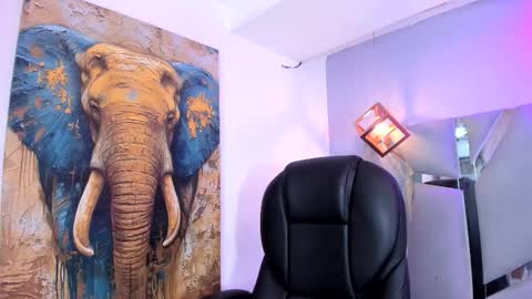 jenniifer_t online show from October 1, 4:00 am