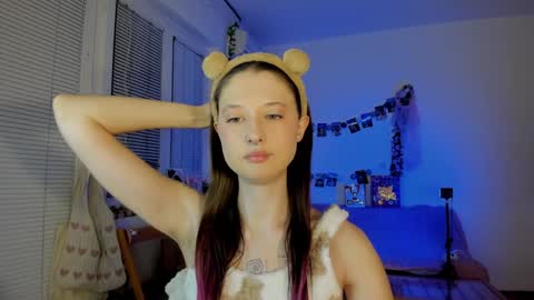 Jennifer Jenny Darling   online show from December 30, 7:11 pm