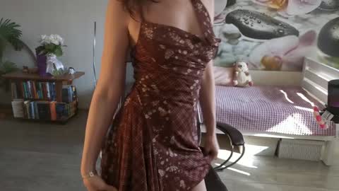 jennycutey online show from March 8, 4:27 am