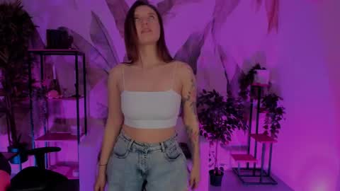 Jenny NO Nude online show from February 13, 6:37 pm