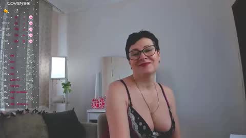 Jenny online show from March 17, 8:52 am