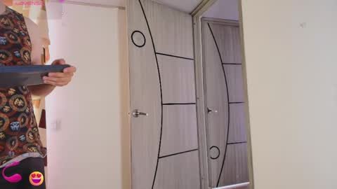 Jeremmyandstacy online show from April 7, 6:54 pm