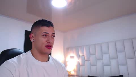 Jeremy lane online show from April 14, 11:30 pm