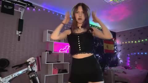 jerrienyhan online show from November 2, 1:33 pm