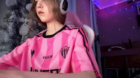 jerrienyhan online show from October 9, 1:38 pm