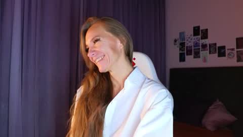 jesica_moon_peachy online show from September 18, 1:31 am