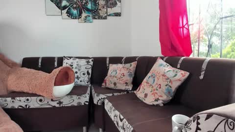Snapshot of jess1ca_herrera chatting on October 16, 9:46 pm jessica herreraToday I will be your devil and you my victim online show from October 16, 9:46 pm