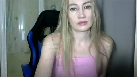 JessFox1 online show from December 26, 9:58 pm