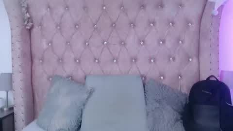 Jessica  online show from February 3, 8:24 pm