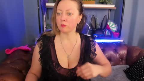 Snapshot of jessica_foxie chatting on March 3, 11:33 am Jessica online show from March 3, 11:33 am