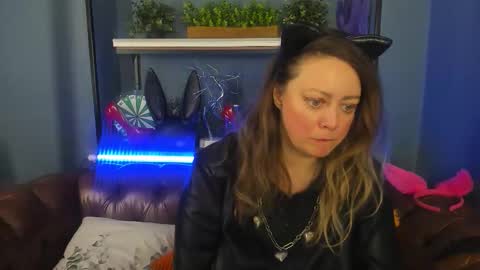 Snapshot of jessica_foxie chatting on February 25, 12:27 pm Jessica online show from February 25, 12:27 pm