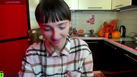 jessicaforris online show from October 21, 7:02 am