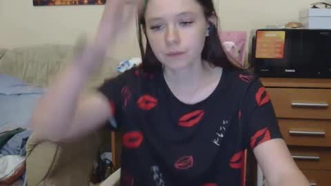jessicaholland1 online show from May 31, 6:09 pm