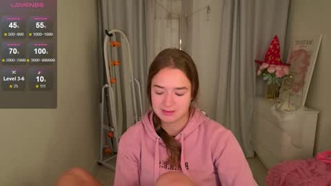 Jessi online show from November 3, 1:56 pm