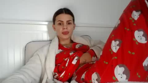 Snapshot of jessiexryan chatting on February 11, 2:35 pm jessieryan online show from February 11, 2:35 pm