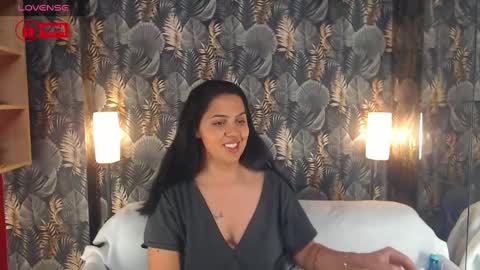 Snapshot of jessthewicked chatting on December 19, 9:16 pm JessTheWicked online show from December 19, 9:16 pm