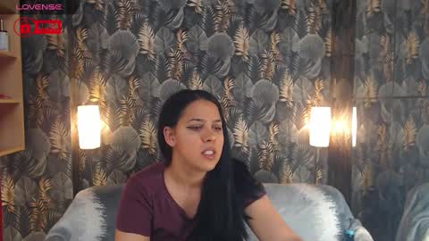 Snapshot of jessthewicked chatting on February 17, 8:27 pm JessTheWicked online show from February 17, 8:27 pm