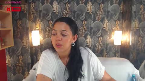 Snapshot of jessthewicked chatting on December 21, 7:27 pm JessTheWicked online show from December 21, 7:27 pm