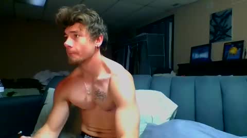 jessystrings online show from July 15, 12:43 pm