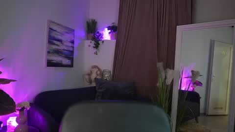 Jet online show from July 18, 6:32 pm