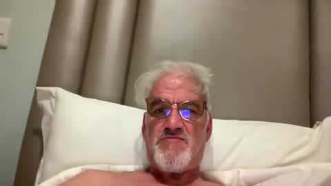 jewlronny online show from April 13, 8:24 pm