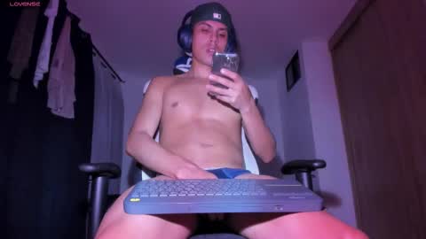 Snapshot of jeyden_camilo chatting on October 18, 4:16 am Jeyden Camilo online show from October 18, 4:16 am