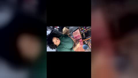 jezabaesolea online show from January 19, 12:42 am