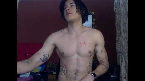 jffer_slhom online show from October 19, 7:07 pm