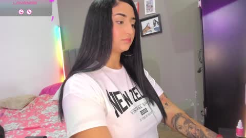 jhackelin  My independent account online show from February 9, 2:49 am