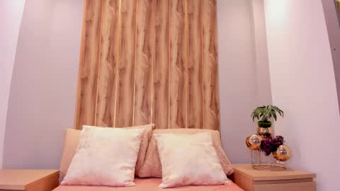 jhasly online show from December 19, 12:22 pm