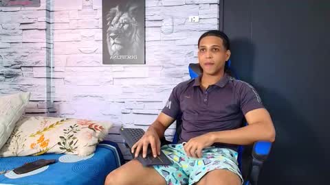 Snapshot of jhay_wheeler777 chatting on October 7, 6:04 pm jhay_wheeler777 online show from October 7, 6:04 pm