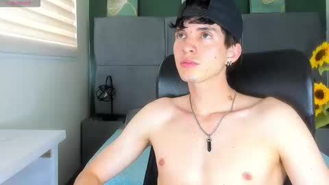 Jheampiero online show from March 26, 10:15 pm