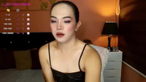 JHENA online show from November 21, 9:18 am