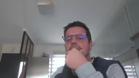 jhmec44000 online show from April 2, 3:19 pm