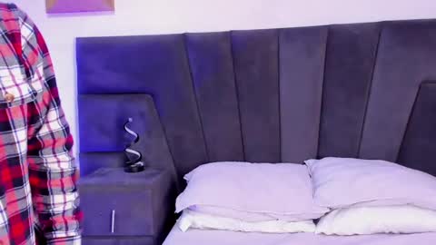 jhoanleandro online show from February 23, 10:17 am