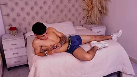 jhoanleandro online show from May 29, 5:38 am