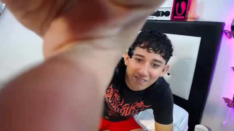 Jhon and nicolle online show from October 10, 11:05 am