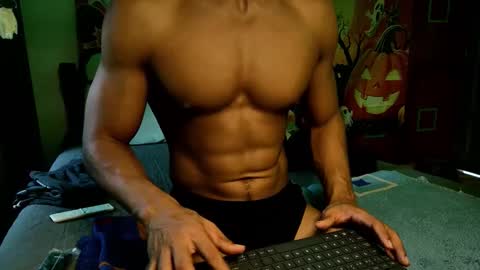 Snapshot of jhon_wich2 chatting on October 18, 10:36 pm Jhon wich2 online show from October 18, 10:36 pm