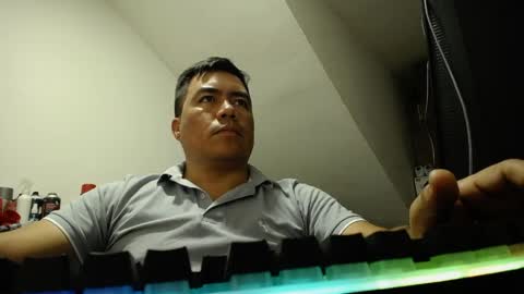 jhonatan_morales_s online show from April 11, 4:28 am