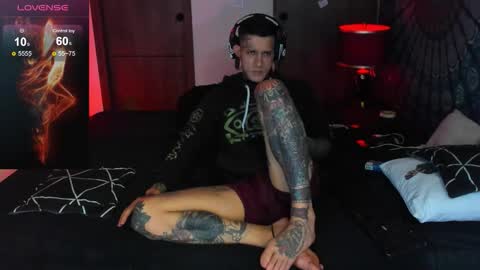 jhonny_ackerman online show from December 16, 4:52 am