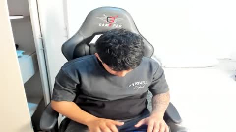 jhonny_dickm online show from September 22, 8:02 pm