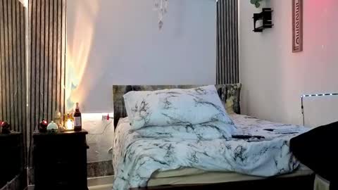 jhonny online show from March 17, 7:52 pm