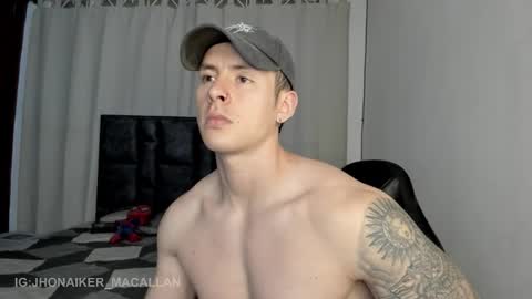 Jhonaiker online show from February 25, 4:27 am