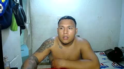Snapshot of jhonny_marin chatting on February 18, 4:37 am jhonny_marin online show from February 18, 4:37 am