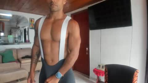 jh online show from December 19, 8:26 pm