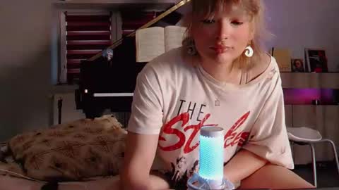 Anya online show from February 22, 3:36 pm