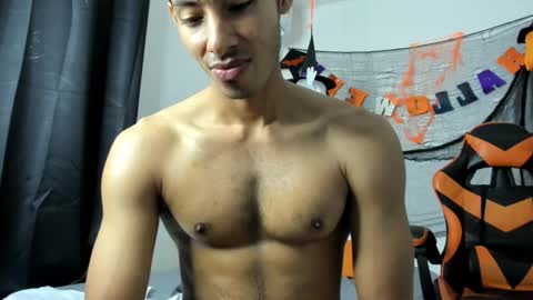 Snapshot of jhosep_hamilton chatting on October 17, 7:18 pm jhosep_hamilton online show from October 17, 7:18 pm