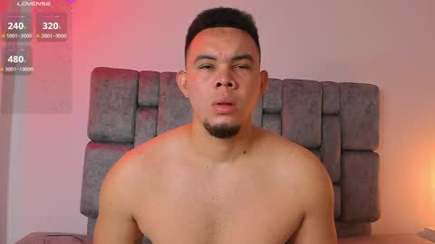 Jhonatan80  online show from April 17, 7:00 am