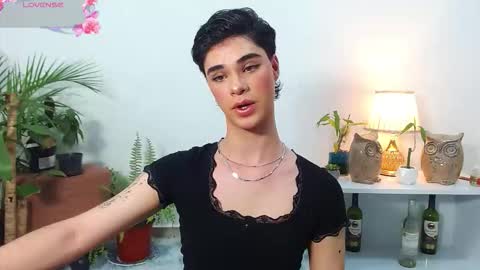 Jhuan Nhez online show from March 12, 5:00 am